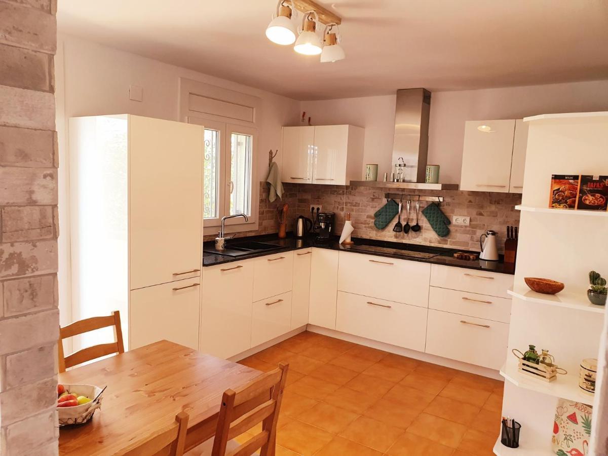 New Holiday House "Casa Mialina" With Private Pool, 300M To Beach Cambrils Exterior photo