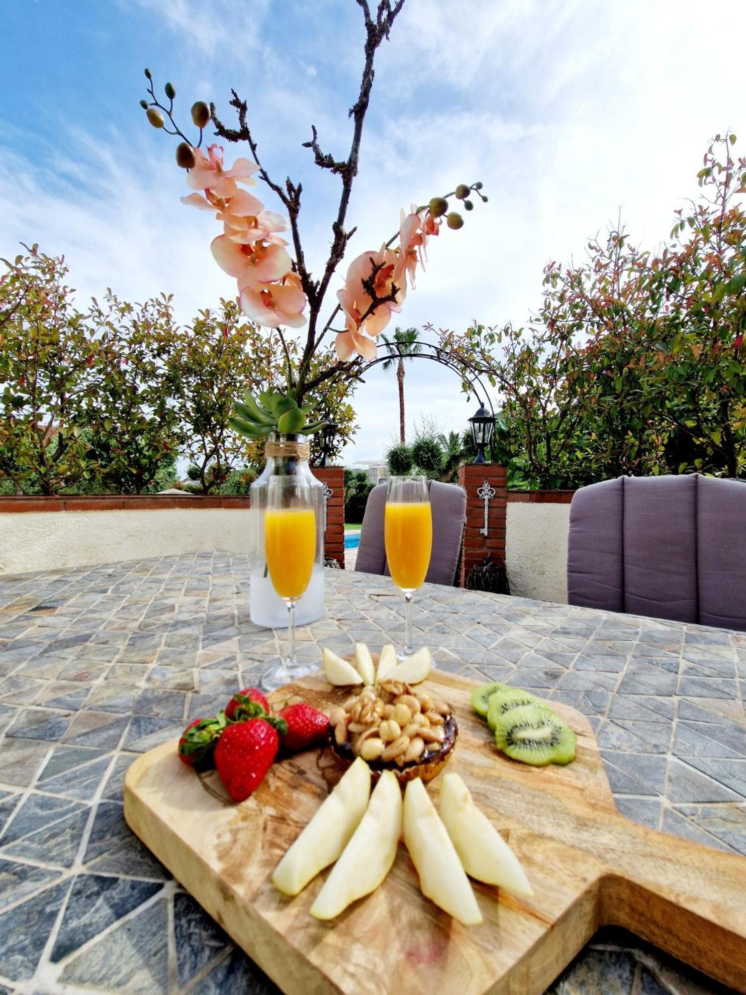 New Holiday House "Casa Mialina" With Private Pool, 300M To Beach Cambrils Exterior photo